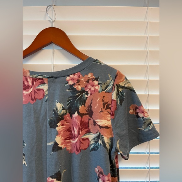 Blue + Pink Flowered Dress with Pockets - Picture 6 of 7